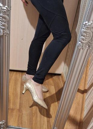Танцевальные туфли на каблуке вечерние сатиновые с винтаж глиттером10 фото