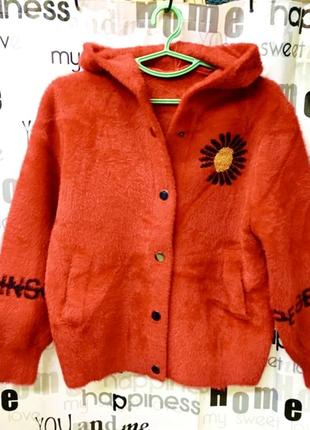 Курточка альпака с капюшоном с вышивкой👍1 фото