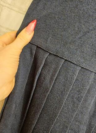 Новая трикотажная юбка миди плиссе/в складку в темно синем цвете, размер 2-3хл7 фото