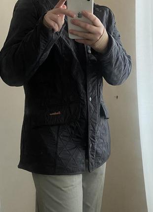 Стеганая куртка barbour