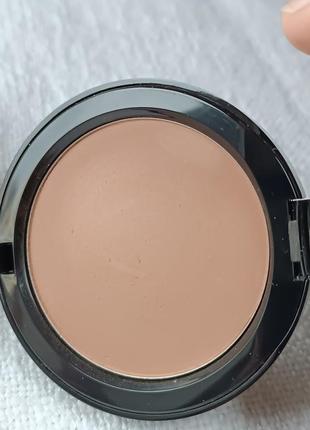 Пудра-бронзатор bobbi brown (golden light)3 фото