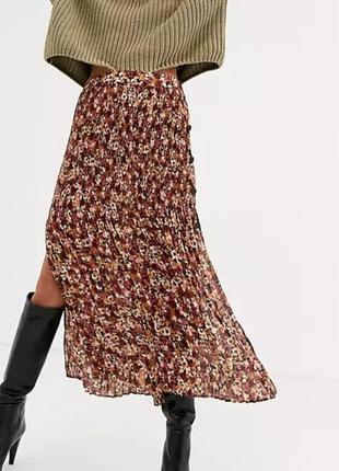 Стильная юбка с розрезами по бокам, состояние прекрасное3 фото