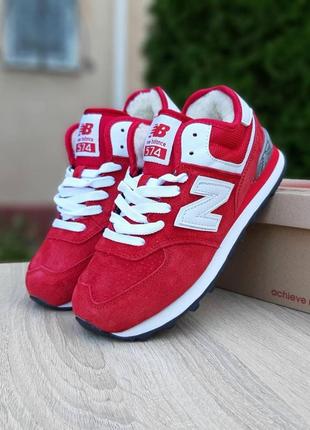 Зимние женские кроссовки new balance 574 winter red fur красного цвета с мехом