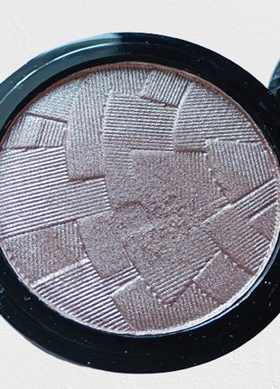 Хайлайтер anastasia beverly hills illuminator2 фото