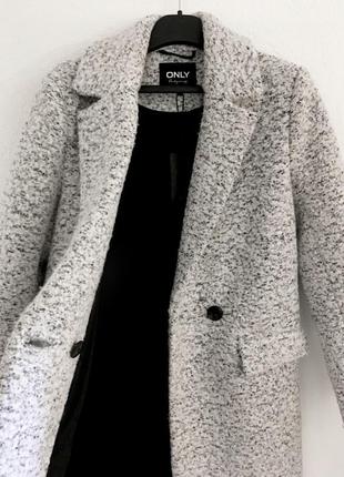 Эксклюзивное пальто only стильное крутое букле шерсть, качественное с бирками, xs стиль h&m не сток!4 фото