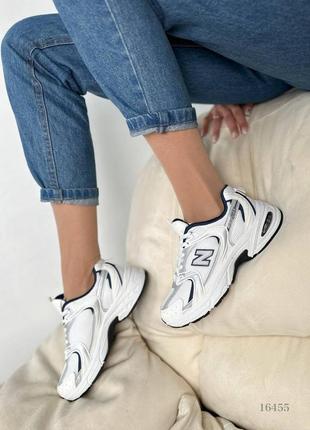 Женские кроссовки для зала и прогулок