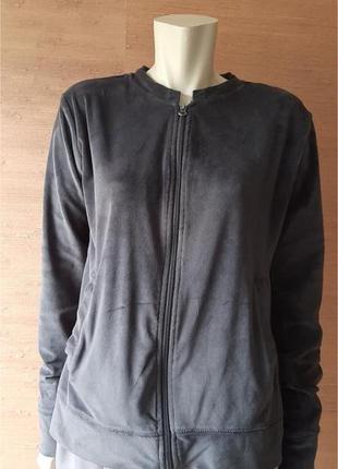 Серая кофта бомбер велюровая
