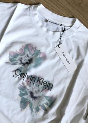 Футболка calvin klein розмір м6 фото