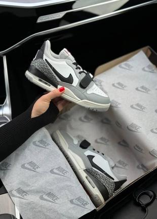 Женские кроссовки nike air jordan legacy 312 low grey black 36-37-38-398 фото