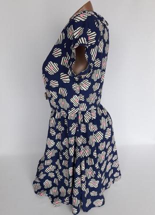 Шикарное платье в цветочный принт5 фото