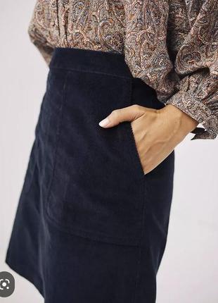 Эффектная красивая удобная свободветовая, бархатная короткая юбка laura ashley