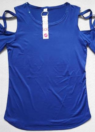 Суперова футболка з красивим рукавом sweet lips