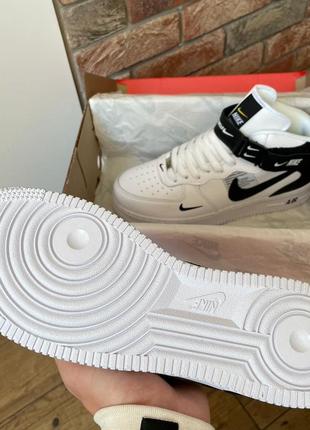 Чоловічі кросівки nike air force 1’07lv8 ultra hight white9 фото