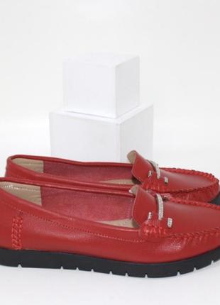 Красные туфли мокасины для женщин на весну3 фото
