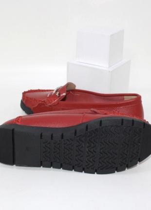 Красные туфли мокасины для женщин на весну5 фото