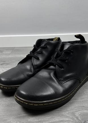 Чоловічі оригінальні черевики dr. martens1 фото