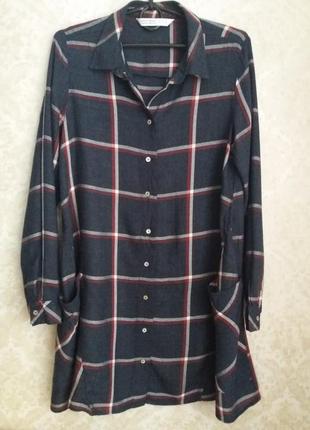 Теплое платье в клетку от бренда zara