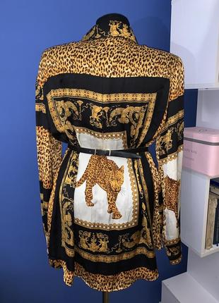 Леопардовая атласная рубашка барокко рама картины7 фото