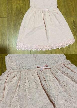 Нежно розовое (пудровое) кружевное платье1 фото