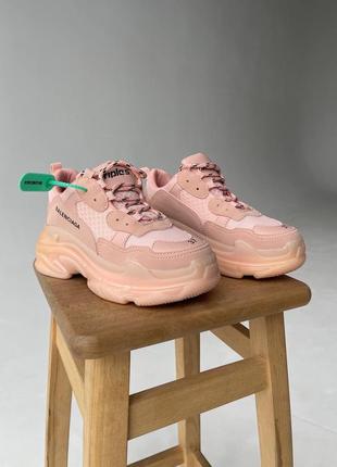 Шикарные женские кроссовки в стиле balenciaga triple s pink пудровые3 фото