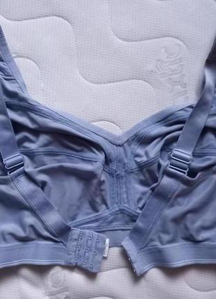 110e 48d/105f гладкий ультракомфортний мінімайзер бюстгальтер без кісточок, із широкими бретелями8 фото