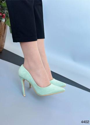 Туфлі човники жіночі зелені на шпильці екозамш3 фото