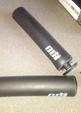 Ручки грепсы бренда "odi" для велосипеда самоката и не только