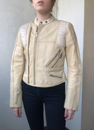 Шкіряна куртка h&m studio косуха кожанка молочна світла бежева кожана куртка піджак1 фото