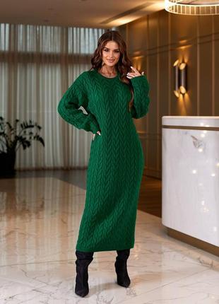 Теплое вязаное платье миди макси в косы бежевое зелёное молочное шерстяное зимнее длинное платье свитер шерсть4 фото