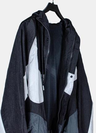 Куртка вітровка жіноча / чоловіча чорна з капюшоном nike4 фото