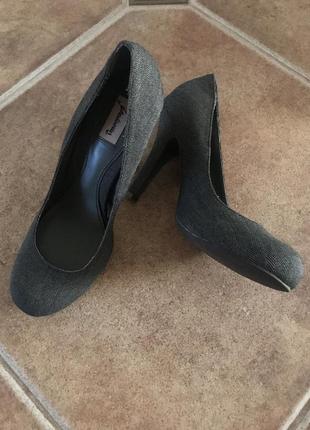 Мешти, туфлі