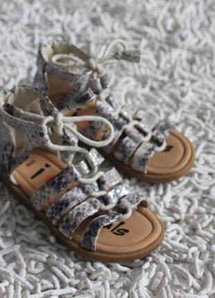 Стильні босоніжки, сандалі matalan розмір 23