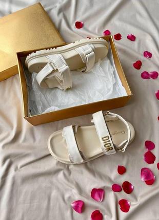 Сандалии женские  dior sandals cream