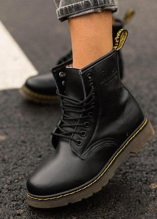 Зимние женские ботинки  dr. martens