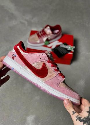 Мужские кроссовки nike sb dunk low х strangelove skateboards