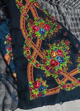 Шерстяной платок с бахромой состав: 95% шерсть; 5% вискоза производитель туреченья 100см