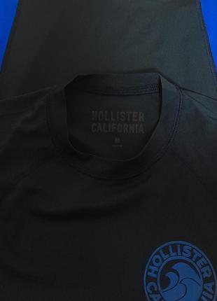 Стильна чорна футболка із синіми вставками hollister made in vietnam, блискавичне надсилання4 фото