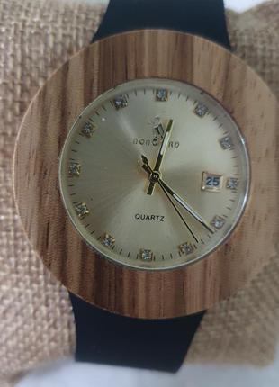 Часы в деревянном корпусе4 фото