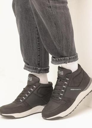 Ботинки мужские кожаные мех черные10 фото