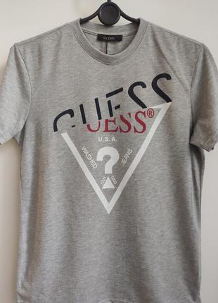 Футболка guess