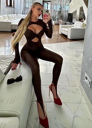 Комбинезон, костюм,комбез с вырезами и штрипками