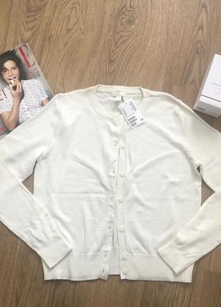 Светр на ґудзиках