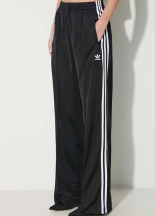 Штаны adidas
