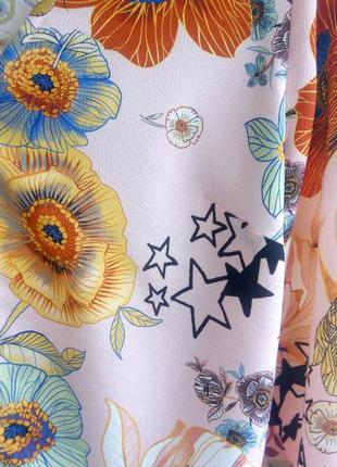 Блуза маки и звезды с романтичными рюшами4 фото