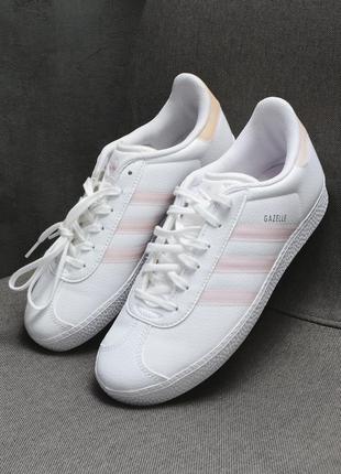 Новые кроссовки adidas gazelle