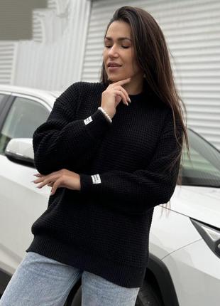 Светр жіночий