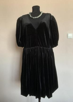 Черное велюровое платье1 фото