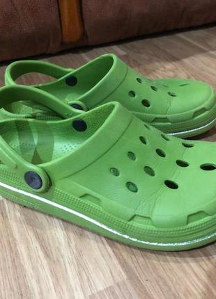 Унисекс классические сабо crocs9 фото