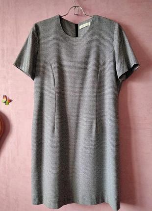 Платье "гусиная лапка".