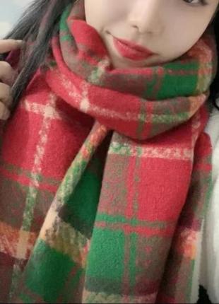 Шарф теплый зимний красный